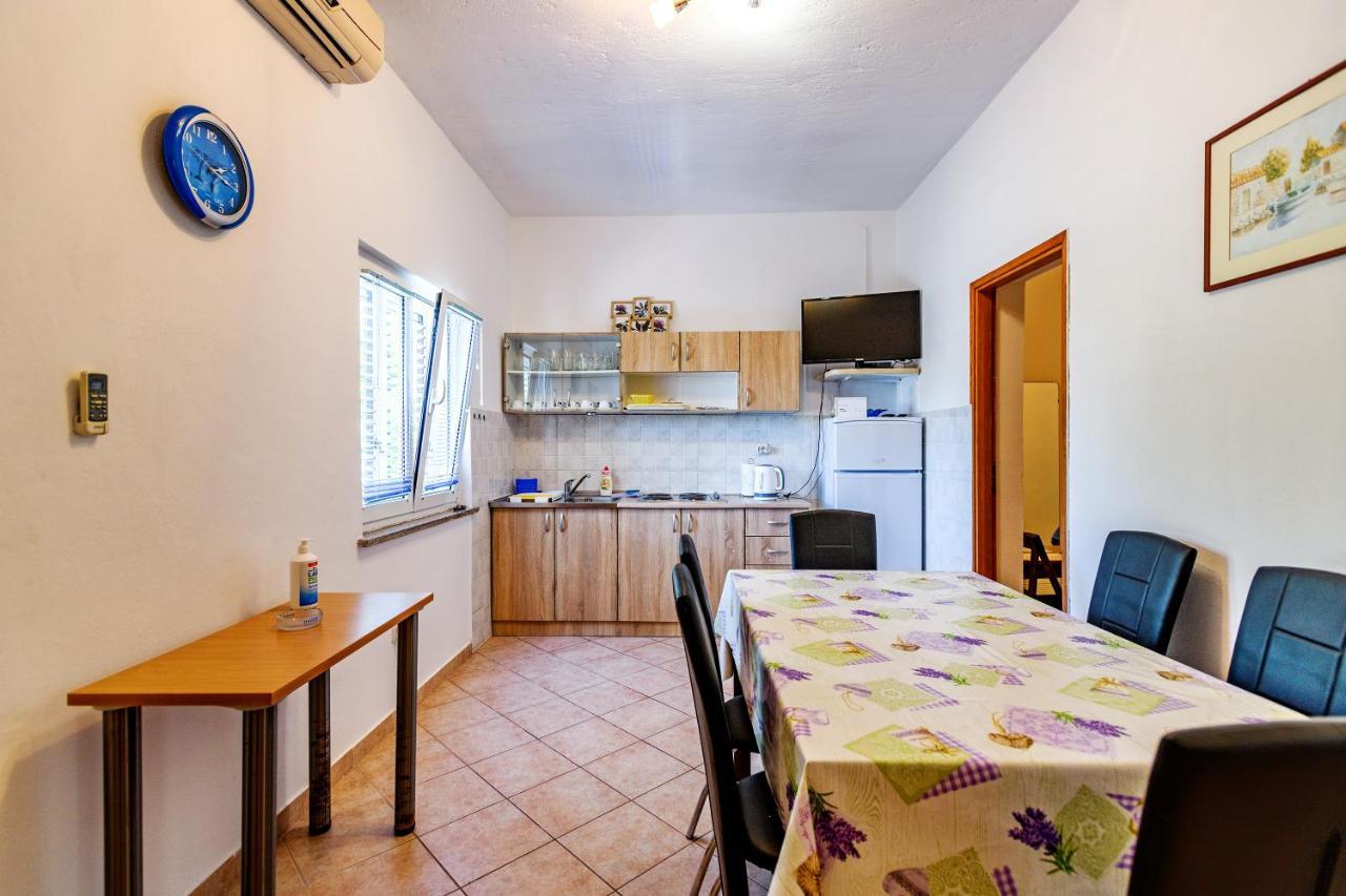Apartmant Prosika Pag Town Eksteriør bilde