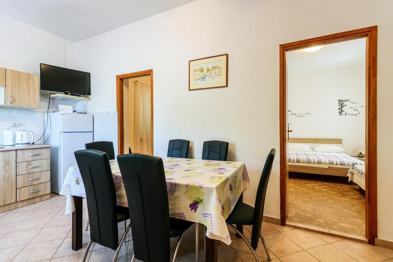 Apartmant Prosika Pag Town Eksteriør bilde